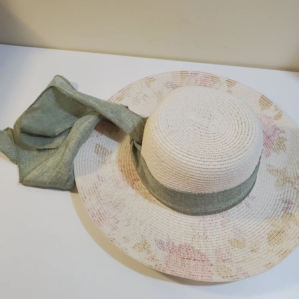 Diamond Dotz at Home  100% Paper hat